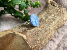 Load image into Gallery viewer, Beautiful blues/purples ring