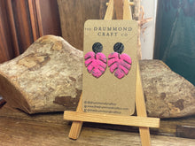 Load image into Gallery viewer, Pink tropical leaf drops