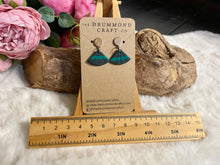 Load image into Gallery viewer, Green stripe fan drops