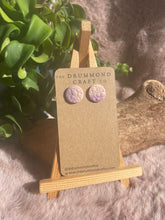 Load image into Gallery viewer, Mottled cream and lilac studs