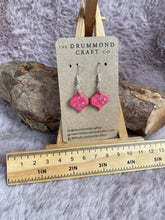 Load image into Gallery viewer, Pinky red and silver drops