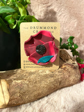 Load image into Gallery viewer, Remembrance Poppy Brooch marbled mix