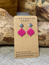 Load image into Gallery viewer, Fuchsia pink textured drops