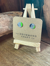 Load image into Gallery viewer, Granite plus colour splash studs