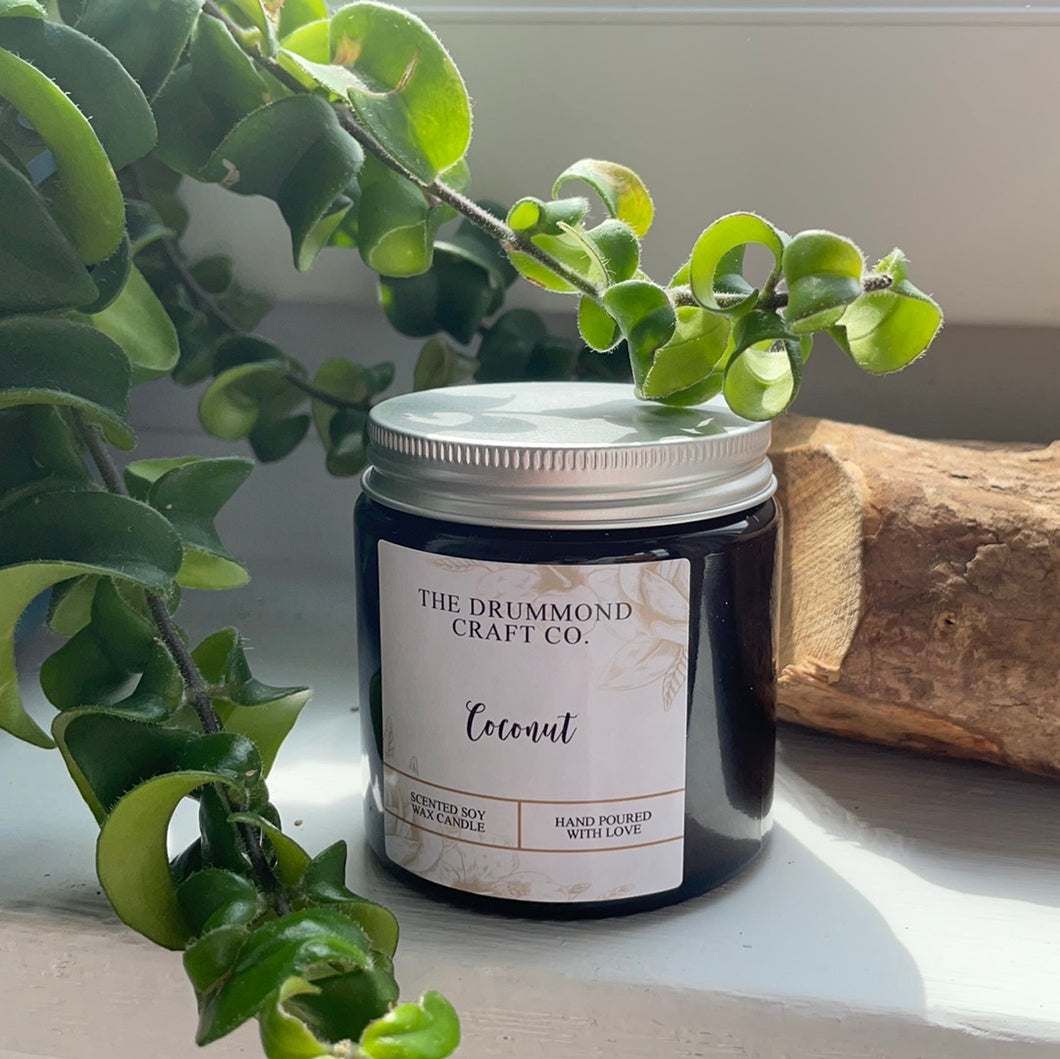 Hand poured candle, coconut